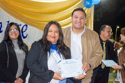 TINOGASTA HOMENAJEÓ A SUS DOCENTES CON UNA JORNADA DE RECONOCIMIENTO Y ENCUENTRO